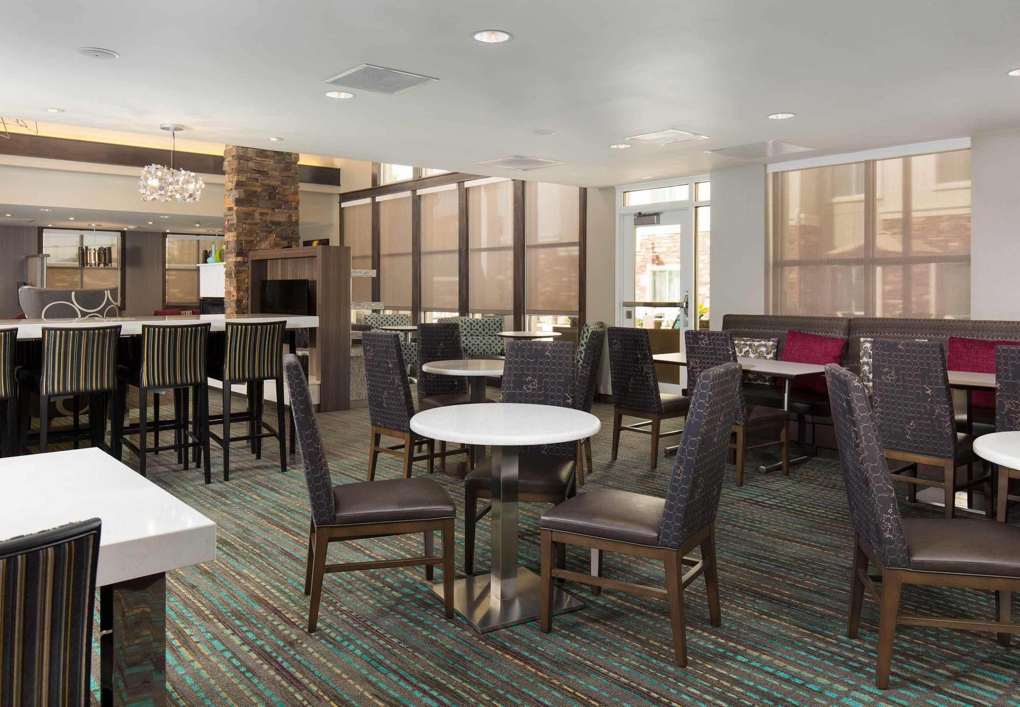 By Marriott Vegas Airport Hotel 3*