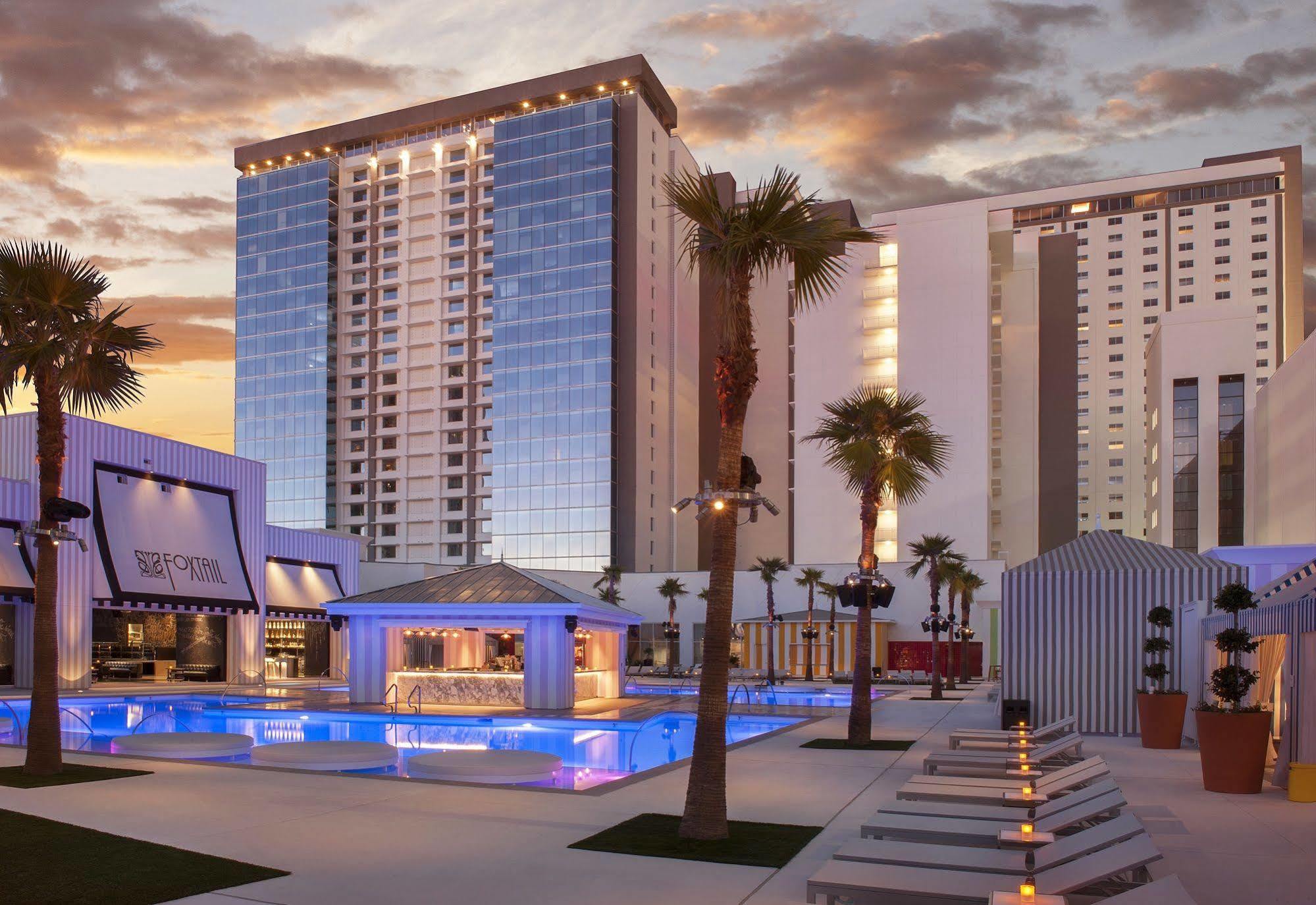 W Las Vegas Resort 4*