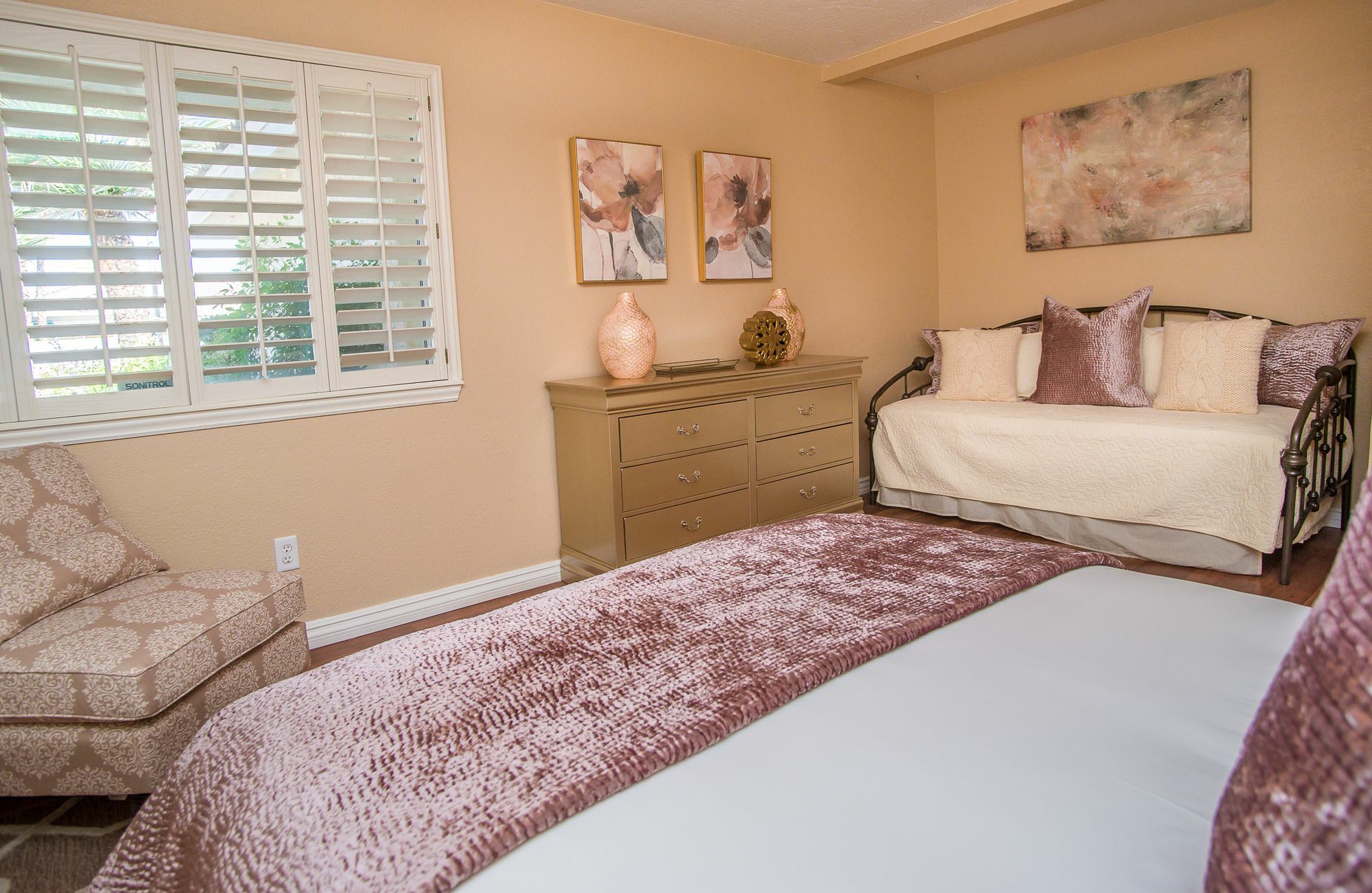 Apartment Luxury 6br 10min To Lv Strip Sleeps 20 *