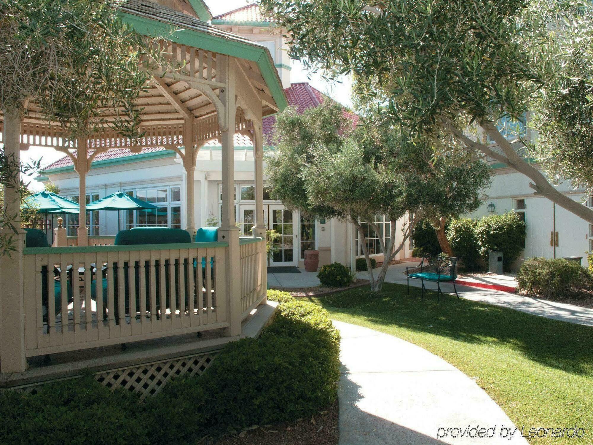 Hotel La Quinta By Wyndham Vegas Summerlin Tech 3*