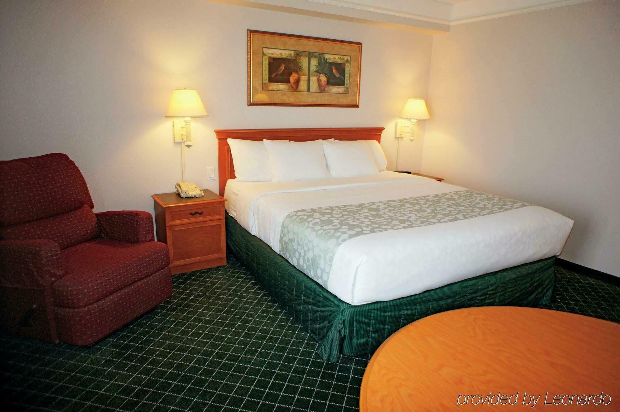 La Quinta By Wyndham Vegas Summerlin Tech