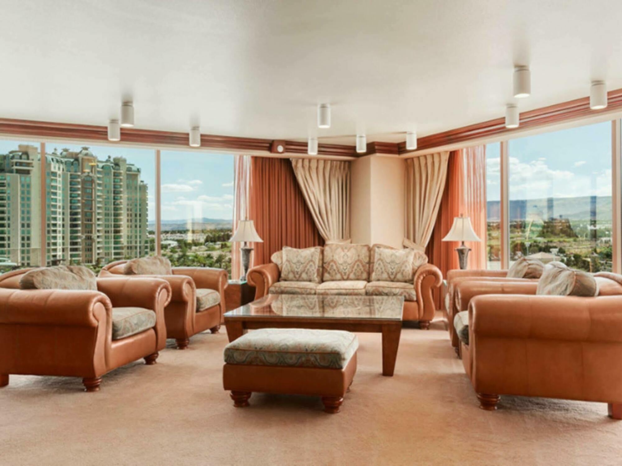 Resort Suncoast And Casino