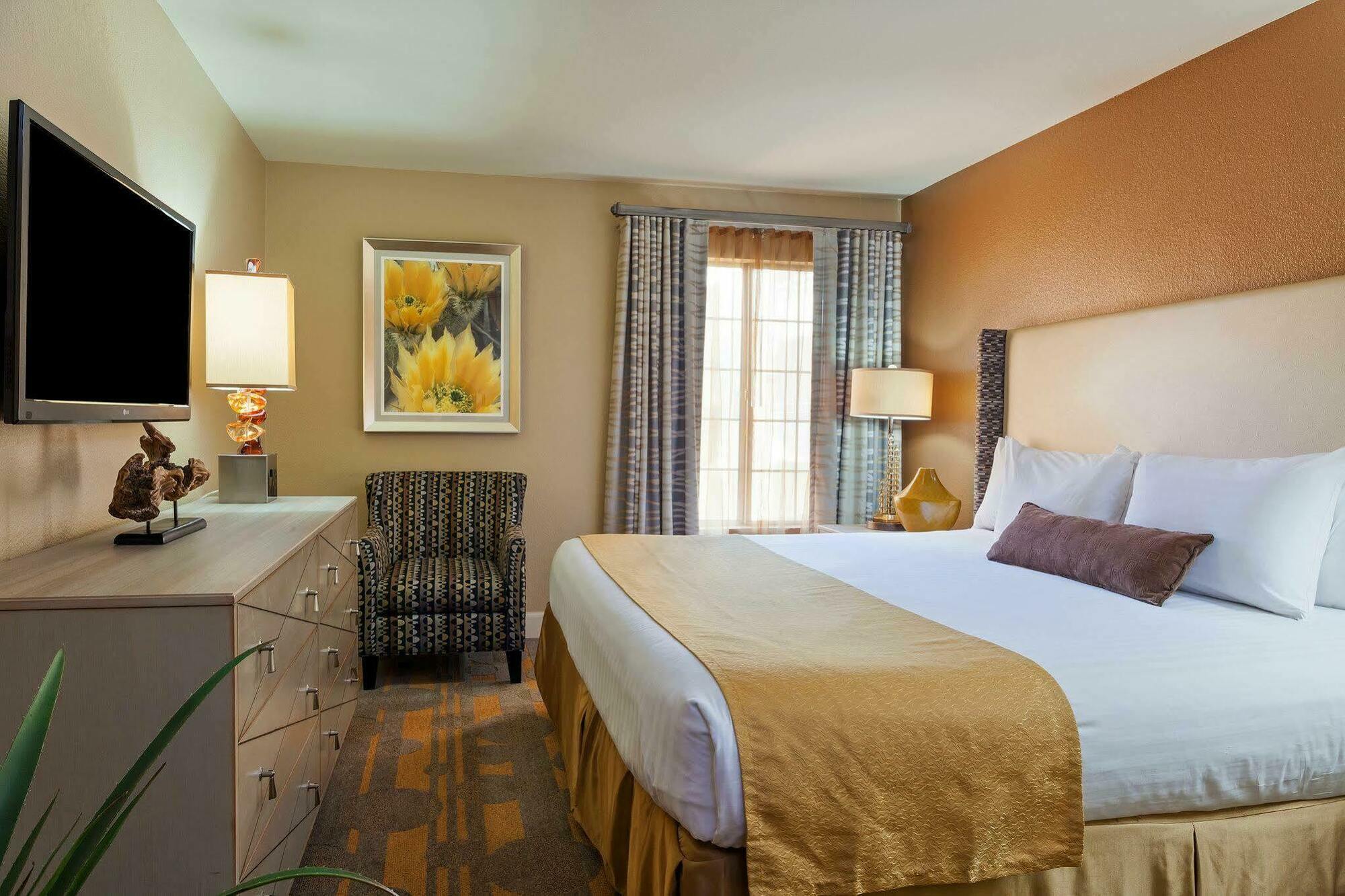 Club Vacations At Desert Club Resort