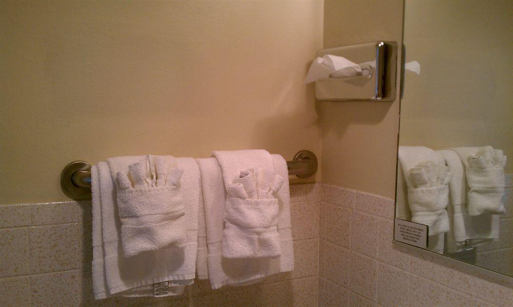 Hotel Econo 2*