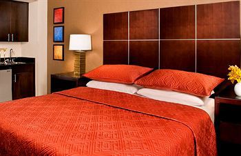 The Carriage House 3*