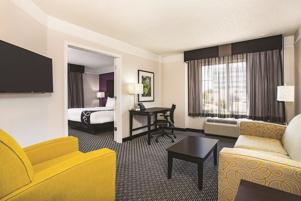 La Quinta By Wyndham Vegas Summerlin Tech Hotel Las Vegas