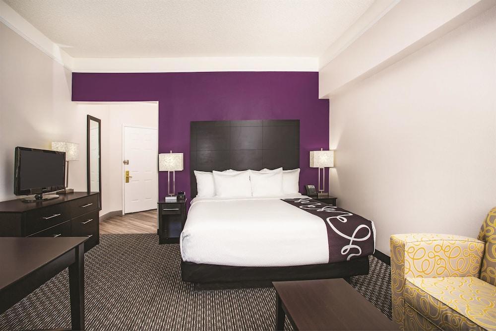 Hotel La Quinta By Wyndham Vegas Summerlin Tech