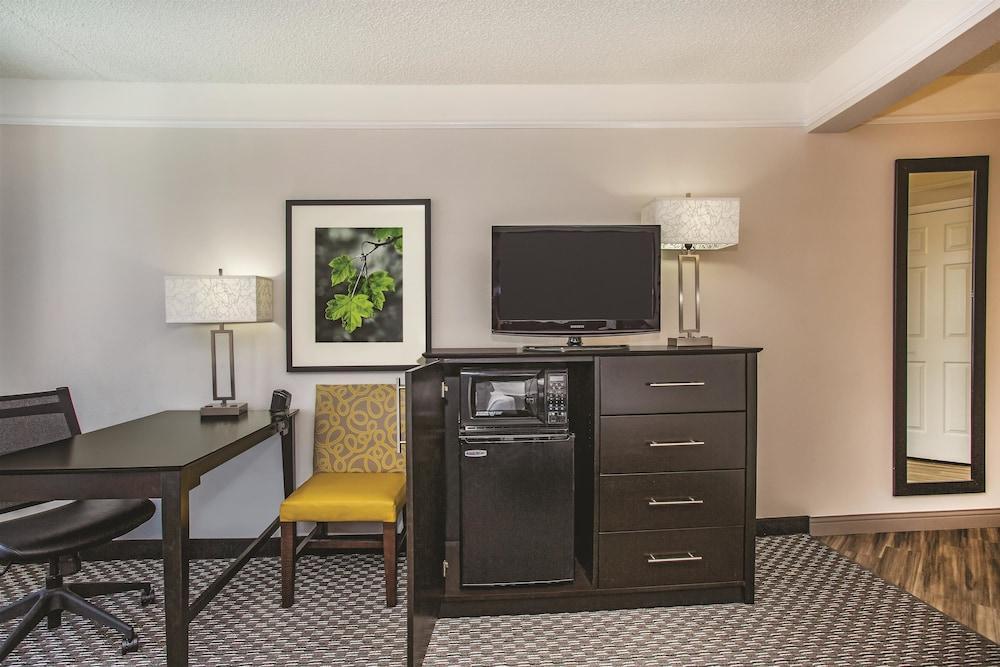 La Quinta By Wyndham Vegas Summerlin Tech Hotel 3*