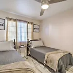 Pool And Spa Las Vegas Pad Less Than 12 Mi To Strip!