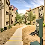 Pet-Friendly Las Vegas Condo 1 Mi To The Strip!