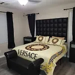 5 Bed 3.5 Baths