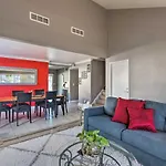 Stylish Home With Pool - 5 Mi To Las Vegas Strip!