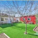 Beautiful Oasis With Rv Or Boat Parking