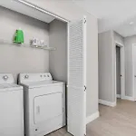 Gorgeous And Spacious Home!