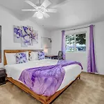 Spacious Remodeled Retreat Haven