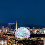 Mgm Signature-25-815 Strip View Balcony Studio