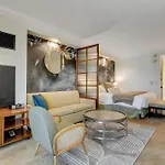 Jewel Suite W/Balcony Mgm Signature * 23Rd Floor* Strip View
