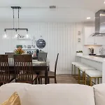 Single Story Minutes From Summerlin With Rv Parking & Dog Friendly