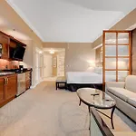 Signature 2Br3Ba F1 View Balcony Ste 29-819 And 21