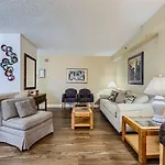 Outstanding Location - 1Br Haven Near The Strip