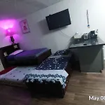 Cozy Unlv Corner