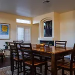 Spacious Classic Vegas Home 15 Mins From Strip