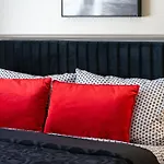 Spacious Vegas Home, Bbq, H-Speed Wi-Fi, Sleeps 11