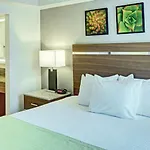 Beautiful Hotel In Desert Rose Resort - 2Bd Sleeps