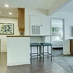 Beautiful Hotel In Desert Rose Resort - 1Bd Sleeps