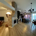 Boho Haus - Three Bedrooms House In Las Vegas
