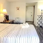 Super Bedroom With Private Bathroom 5