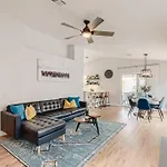 Charming 3Br Home Perfect For A Family Getaway