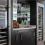 Lavish High-Floor Penthouse With Panoramic Views