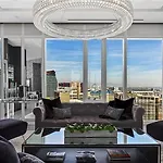 Lavish High-Floor Penthouse With Panoramic Views