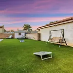 Newly Renovated Modern Oasis W Pool Mins To Strip