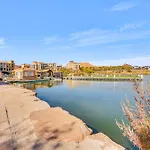 Charming Retreat On Lake Las Vegas With Pool Access!