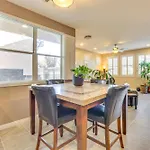 Charming Henderson Home 6 Mi To Lake Las Vegas!