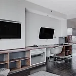 Luxurious Mountain Views Studio At Palms 16319