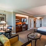 Elegant Mgm Studio With Strip Views 22811