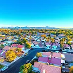 Private Studio Oasis Close To The Las Vegas Strip
