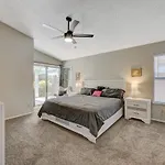 Modern 3 Bedroom Home In Summerlin