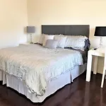 Elegant Henderson Condo