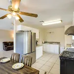 376 Modern Home Sleeps 6