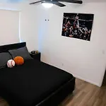 2 Bedroom Minutes From Vegas Strip