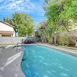 Beautiful Renovated 4Br W Pool