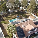 Beautiful Private Oasis With Pool And Hot Tub