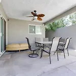 Relaxing 1 Story Villa Hot Tub Bbq By The Strip