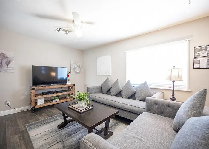 Charming 2 Bedroom House
