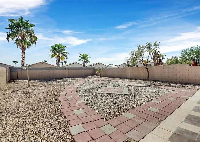 Gorgeous And Spacious Home!