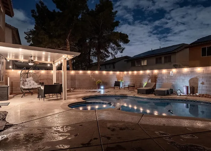 5Br 3Ba Family Friendly Entire Home W Pool, Spa, Games, Tvs, And More